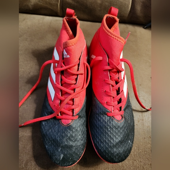 Adidas Indoor Soccer Cleats - Picture 2 of 3